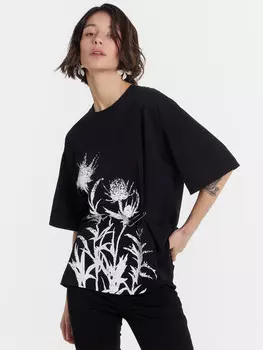 Футболка женская черная с принтом