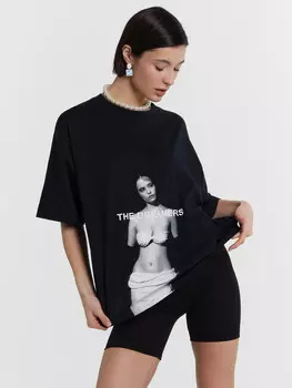 Футболка женская черная с принтом и надписью