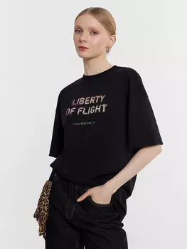 Футболка женская черная с принтом и написью