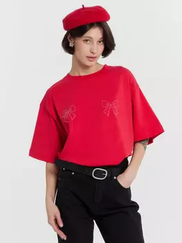 Футболка женская красная с бантиками из страз