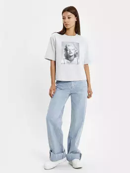 Футболка женская серая с принтом-портретом