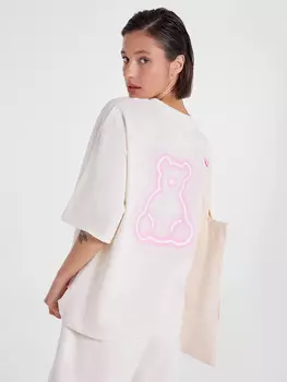 Футболка женская светло-молочная с печатью