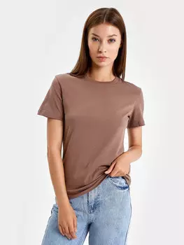 Футболка женская в бежевом оттенке