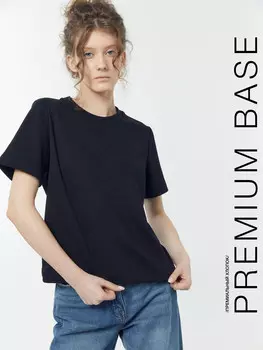 Футболка женская в черном цвете