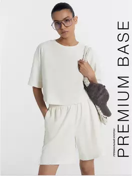 Футболка женская в молочном цвете