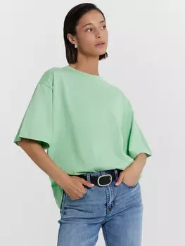 Футболка женская в светло-изумрудном оттенке