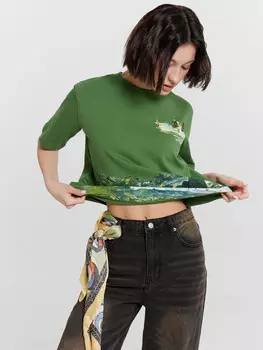 Футболка женская зелая с принтом