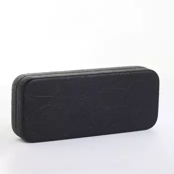 Футляр для очков на хлопушке