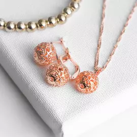 Гарнитур 2 предмета: серьги, кулон