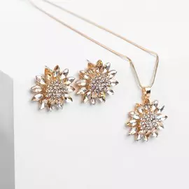 Гарнитур 2 предмета: серьги, кулон