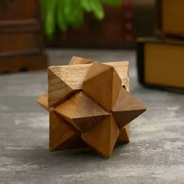 Головоломка из дерева