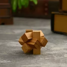 Головоломка из дерева