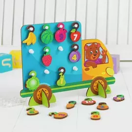 Игрушка с крючками