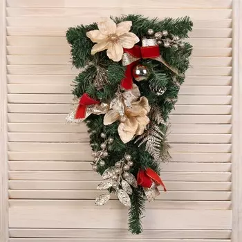 Искусственная елка настенная