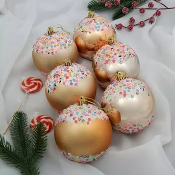 Ёлочные игрушки