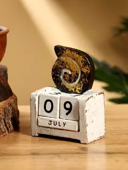 Календарь настольный