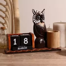 Календарь настольный дерево