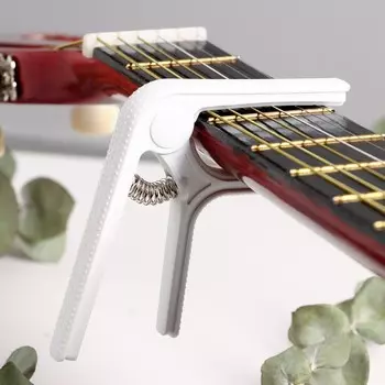 Каподастр для гитары music life белый