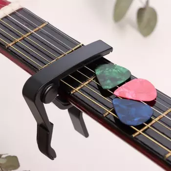 Каподастр music life черный + 3 медиатора в подарок