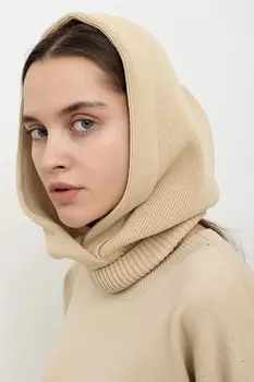 Капор вязаный