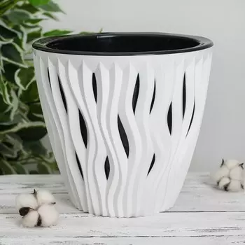 Кашпо для цветов со вставкой