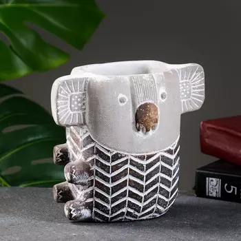 Фигурное кашпо для цветов