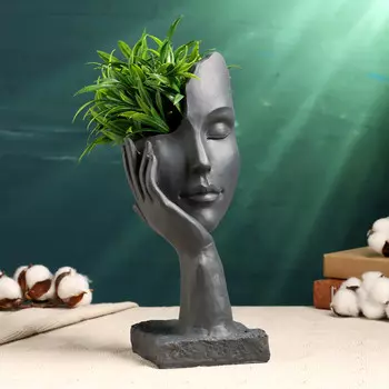 Фигурное кашпо для цветов