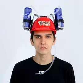 Каска с отверстиями под банки