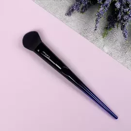 Кисть для макияжа