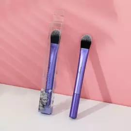 Кисть для макияжа
