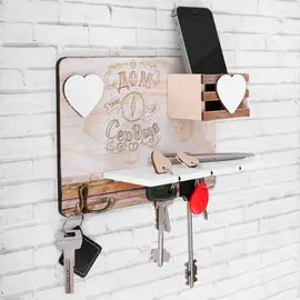 Ключница деревянная с полкой