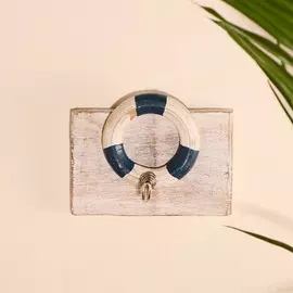 Ключница-крючок дерево