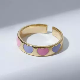 Кольцо amore ряд сердец, цвет розово-сиреневый в золоте, безразмерное