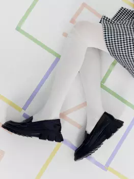 Колготки детские белого цвета с рисунком в виде поперечной полоски