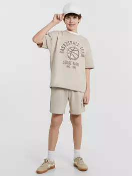 Комплект для мальчиков бежевый с принтом и надписью