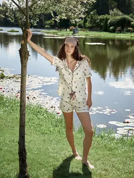 Комплект домашний женский молочный с принтом