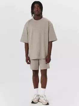 Комплект мужской бежевый: футболка и шорты