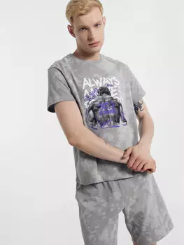 Комплект мужской (джемпер, шорты)