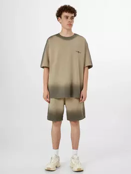 Комплект мужской коричневый: футболка и шорты