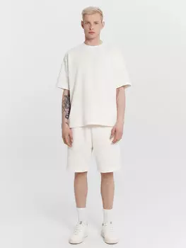 Комплект мужской молочный: футболка и шорты