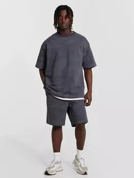 Комплект мужской серый: футболка и шорты