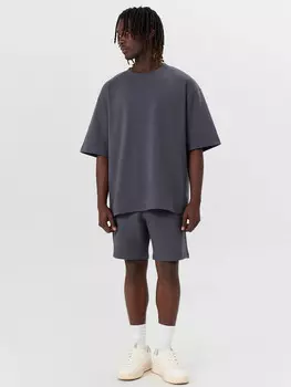 Комплект мужской серый: футболка и шорты