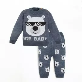 Костюм вязаный