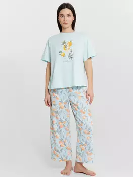 Комплект женский (джемпер, бриджи)