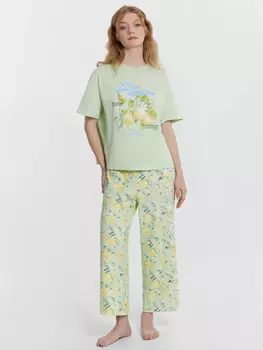 Комплект женский (джемпер, бриджи)