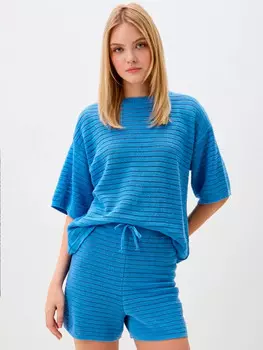 Комплект женский: джемпер и шорты