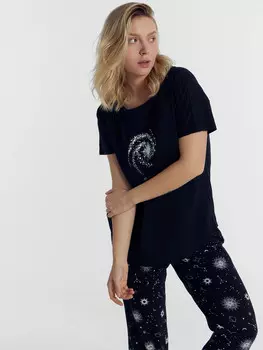 Комплект женский (джемпер, капри)