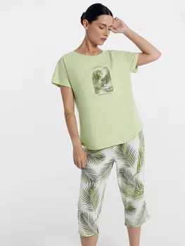 Комплект женский (джемпер, капри)