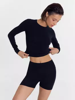 Комплект женский (джемпер, шорты)