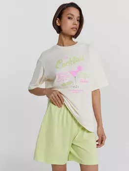 Комплект женский (джемпер, шорты)